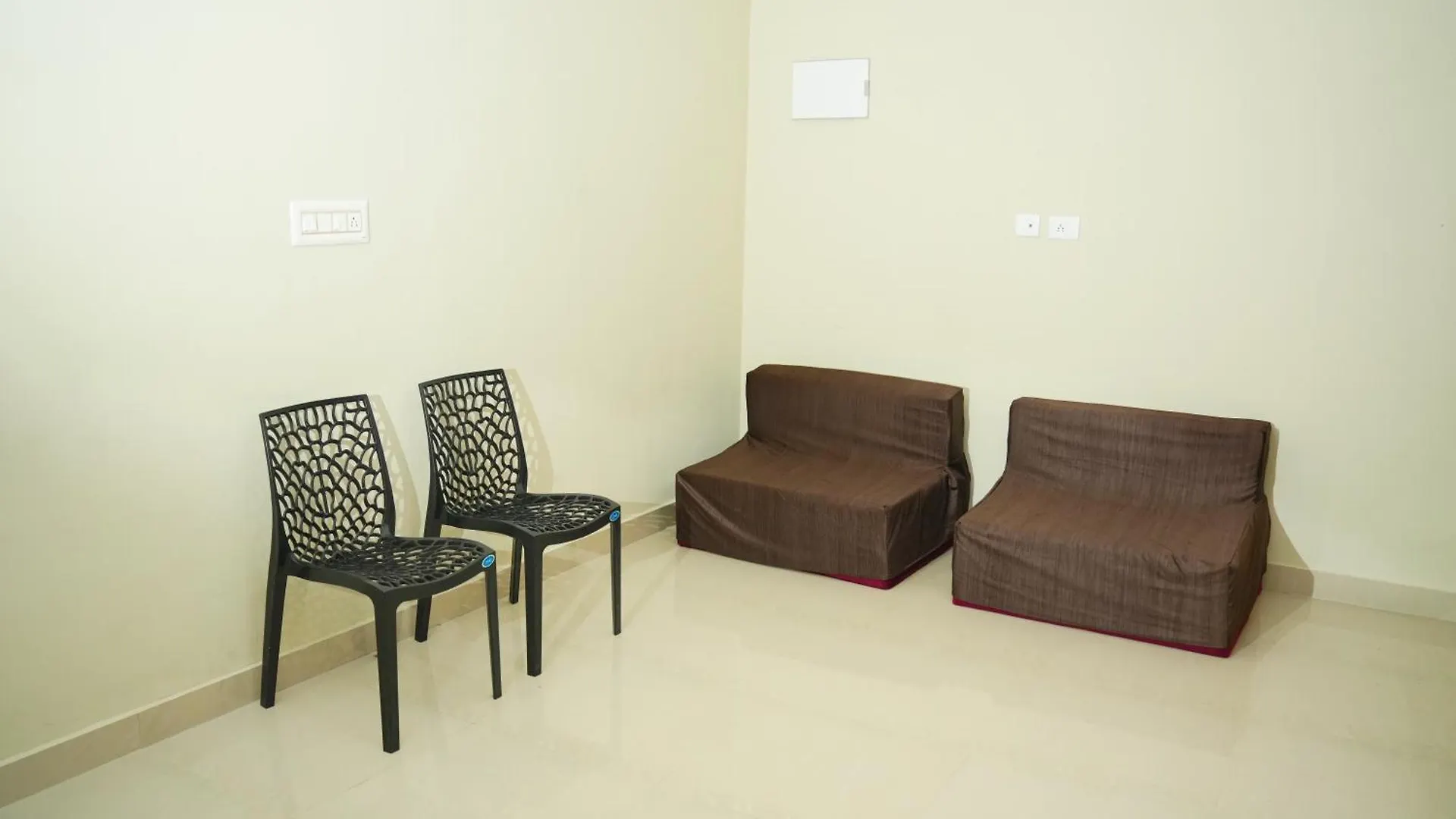 Apartment Gmr Suites Kalpetta
