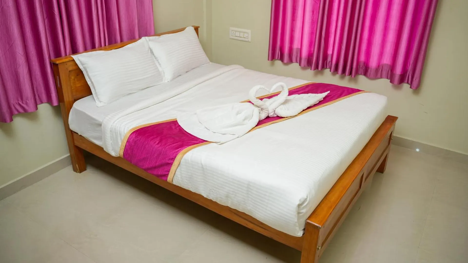 Gmr Suites Kalpetta Apartment